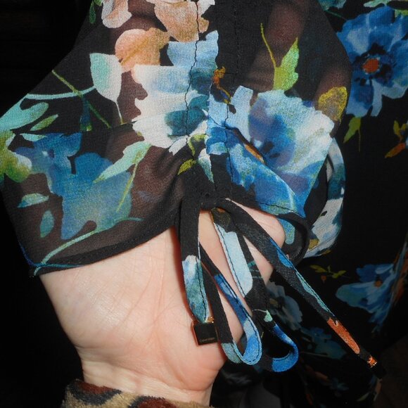 NWOT Navy Floral Calvin Klein long sleeve blouse, small - Picture 4 of 7